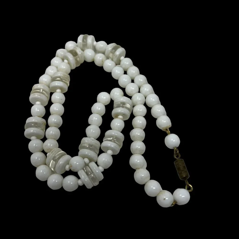 Vintage Beaded Necklace White Clear‎ Glass Beads Gold Tone Barrel Clasp